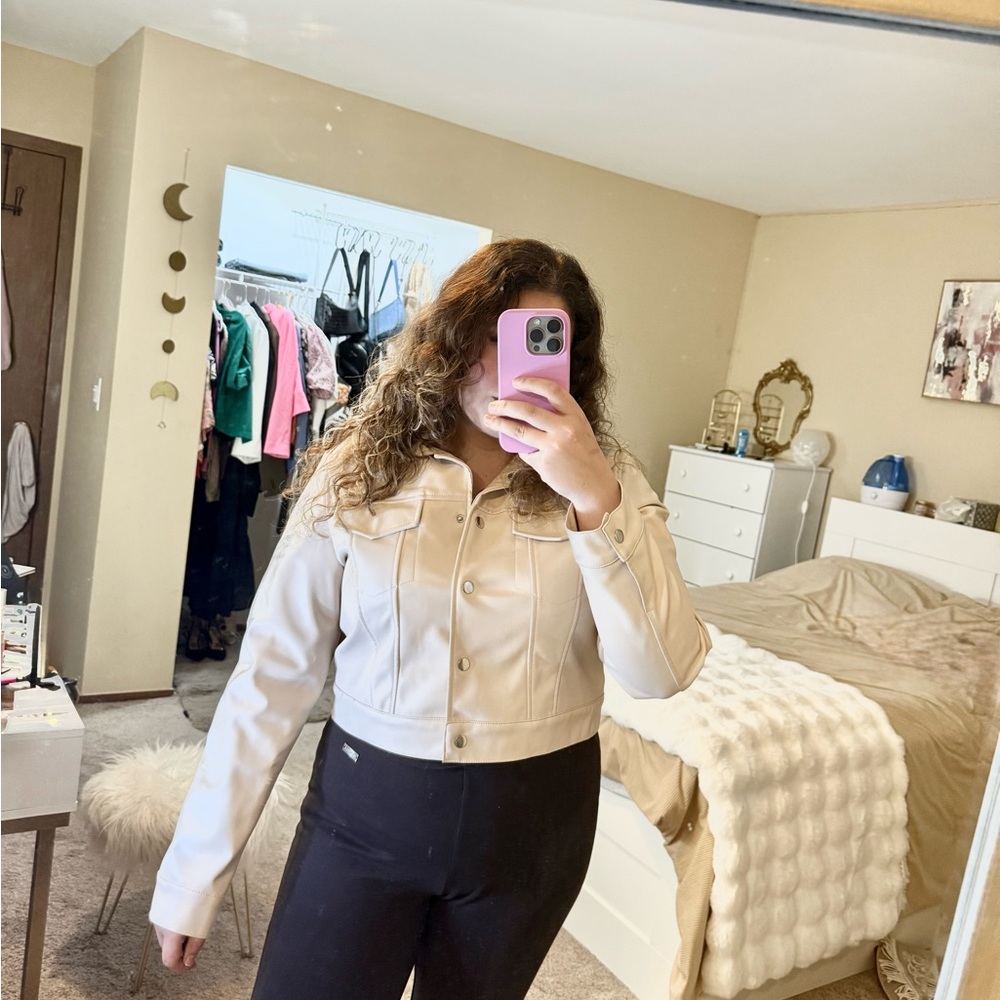Shinestar Cream Leather Jacket Modern Cropped Design